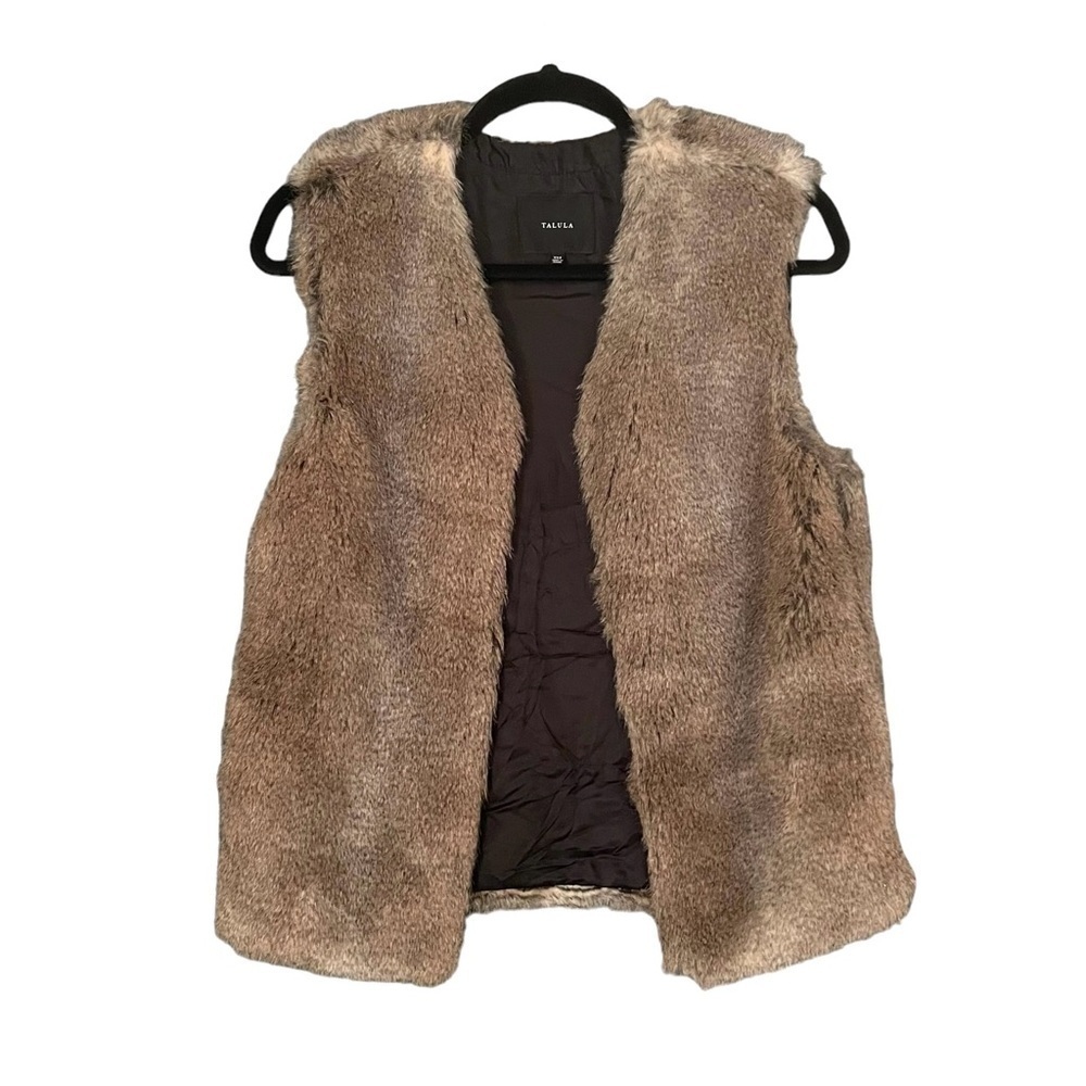 ARITZIA Talula Open Front Faux Fur Vest Brown
XXS